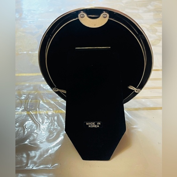 VTG BURNES OVAL METAL PHOTO PICTURE Frame-ornate Tin Finish VICTORIAN STYLE - Picture 4 of 6